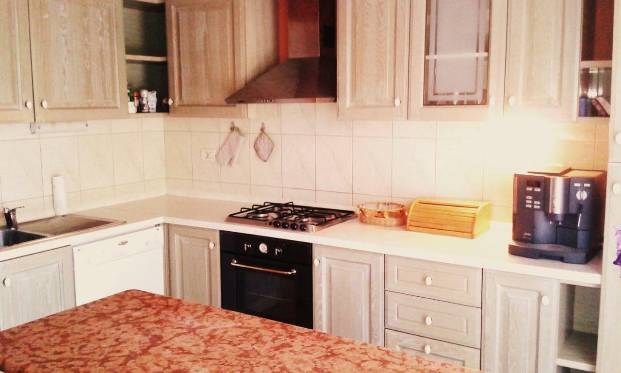 Apartmani Komunela Umago Exterior foto